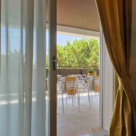 Enchanting With Sunny Terrace Apartment *