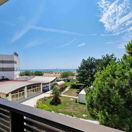 Apartment Enchanting With Sunny Terrace Bibione
